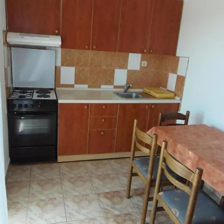Apartments Zoran Povljana Exterior photo