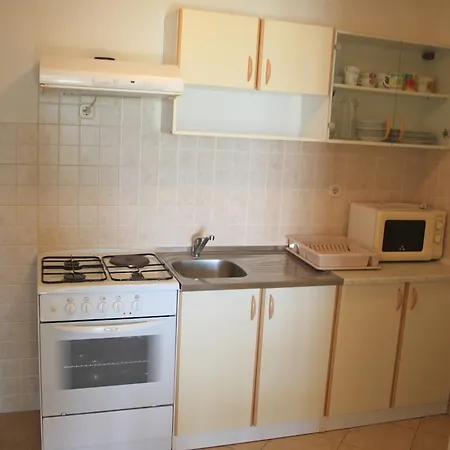 Apartments Zoran Povljana Room photo