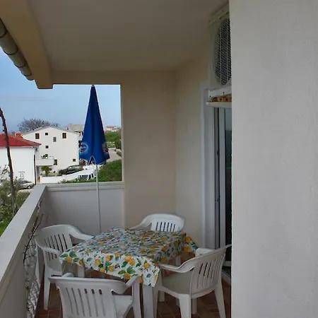 Apartments Zoran Povljana Room photo