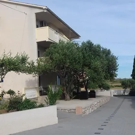 Apartments Zoran Povljana Exterior photo