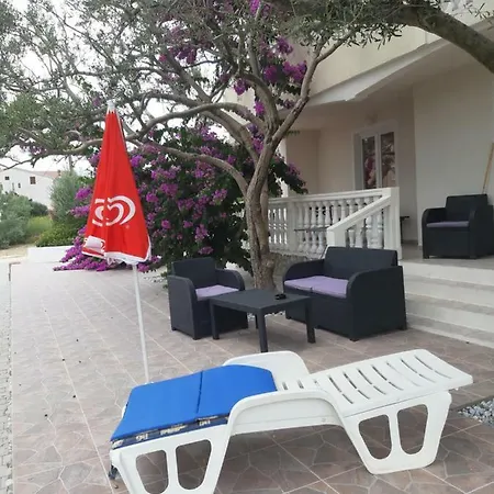 Apartments Zoran Povljana Exterior photo